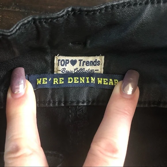 Jeans - Black Leather Look - Picture 6 of 7